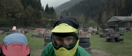 Protagonist Andreas am Paintballfeld